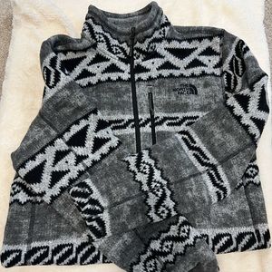 North Face Quarter Zip